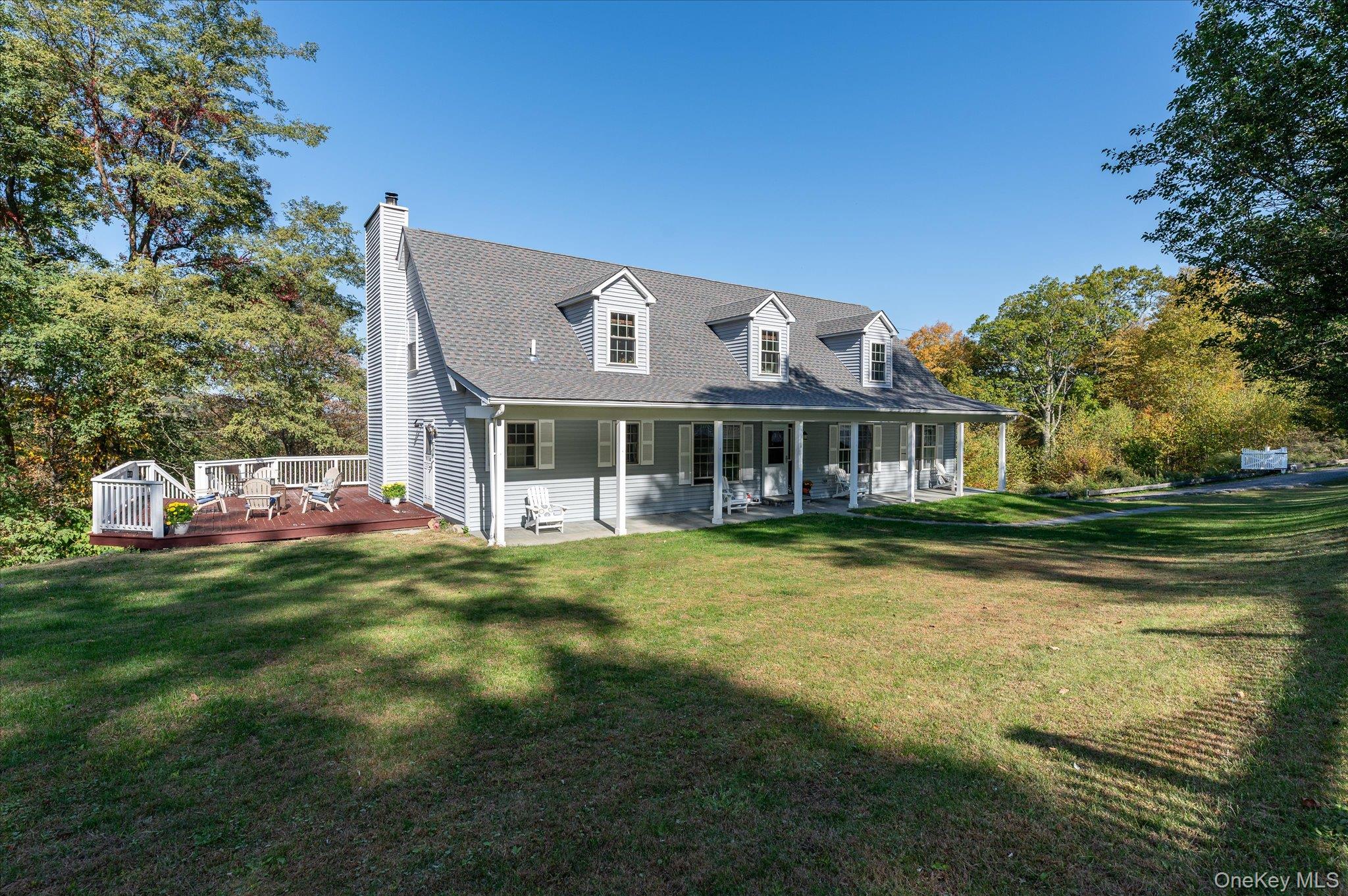 581 Barrett Hill Road Mahopac, NY 10541 - Photo 4 of 37 Every angle tells the same story