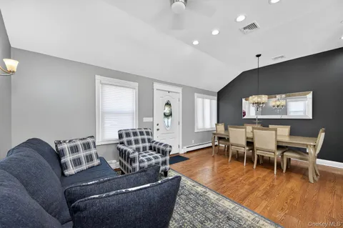 $629,000 | 105 North Hamilton Avenue, Lindenhurst, NY 11757