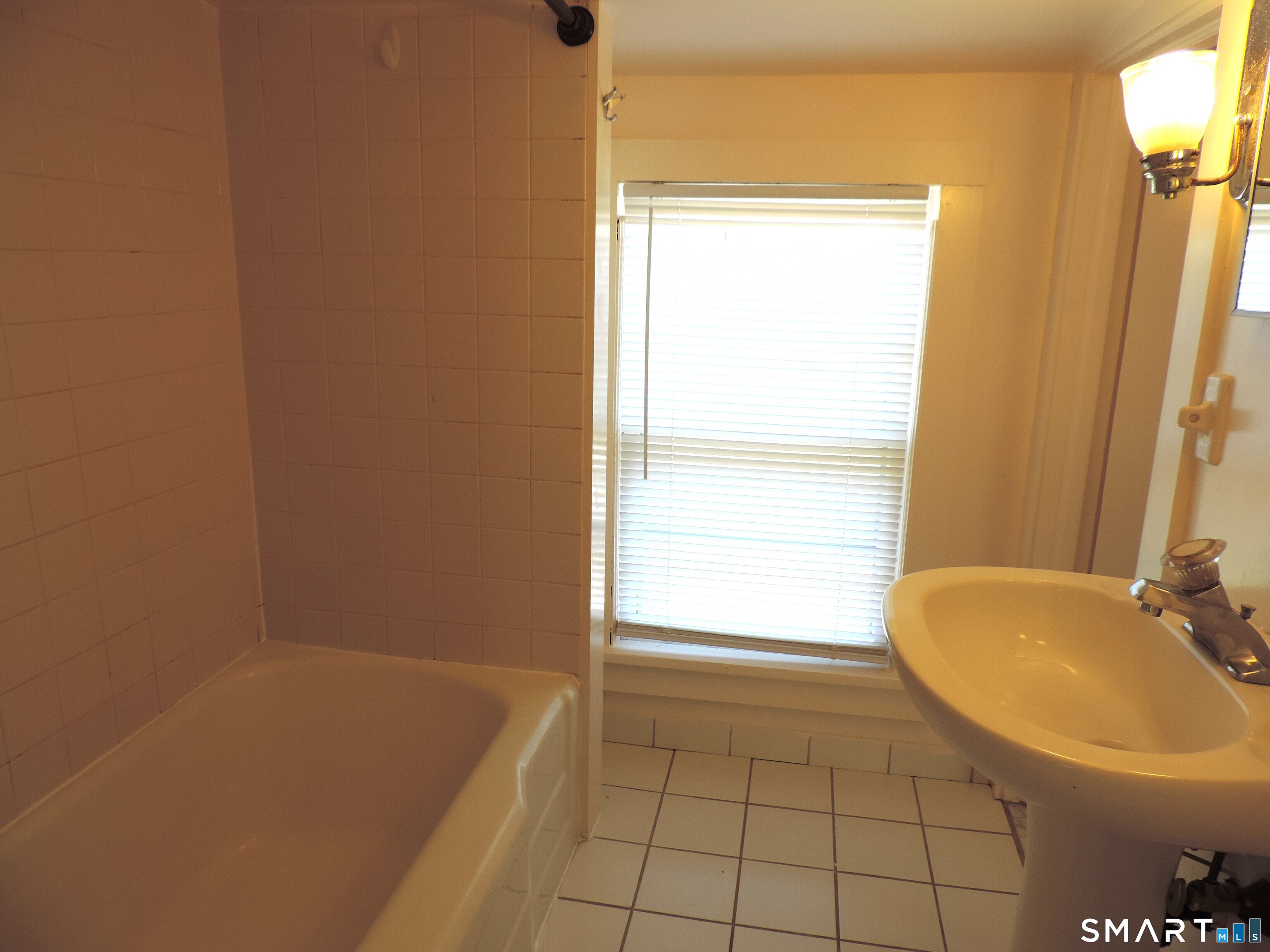 13 Reynolds Road Danbury, CT 06811 - Photo 17 of 23