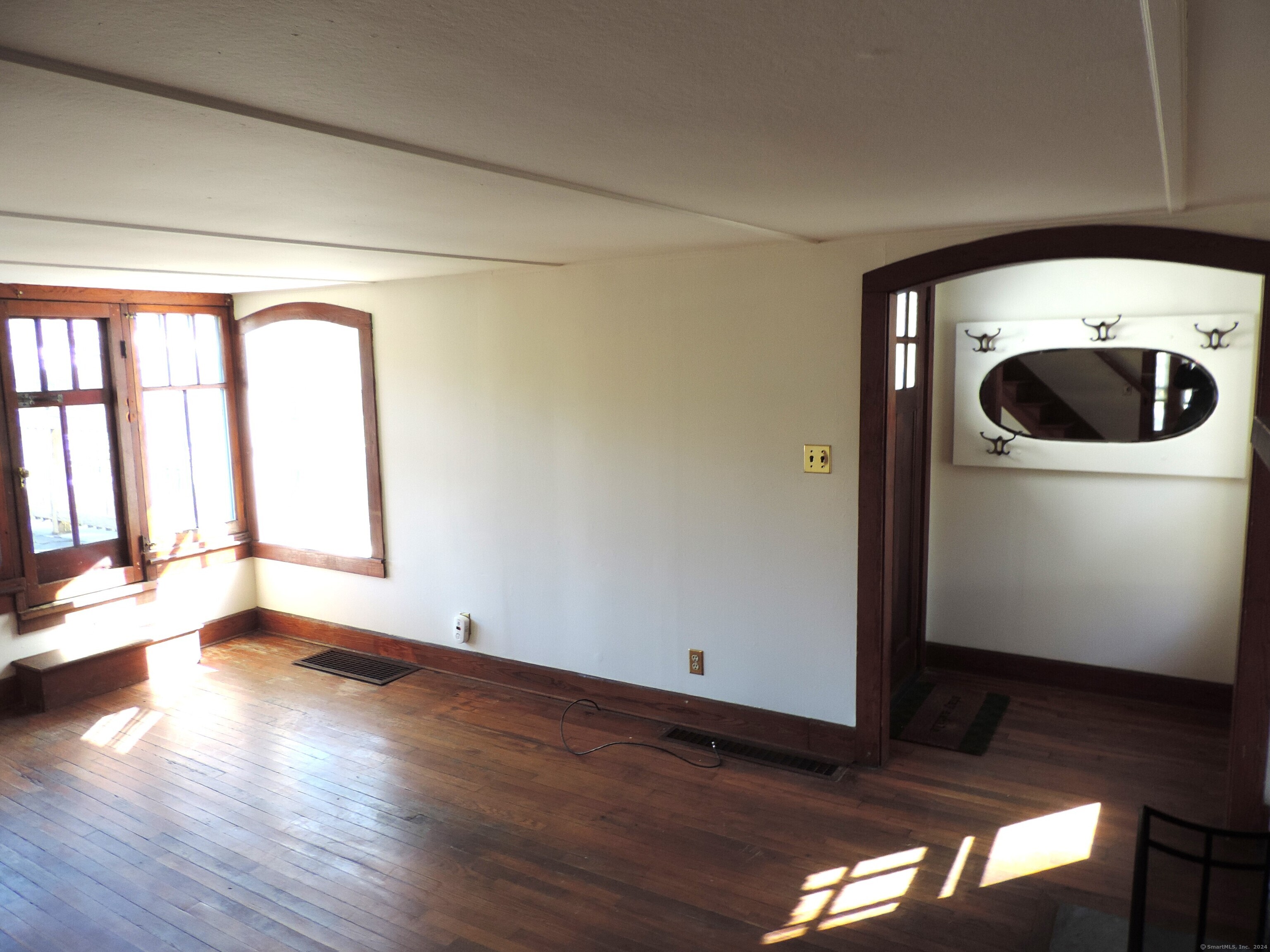 13 Reynolds Road Danbury, CT 06811 - Photo 2 of 23