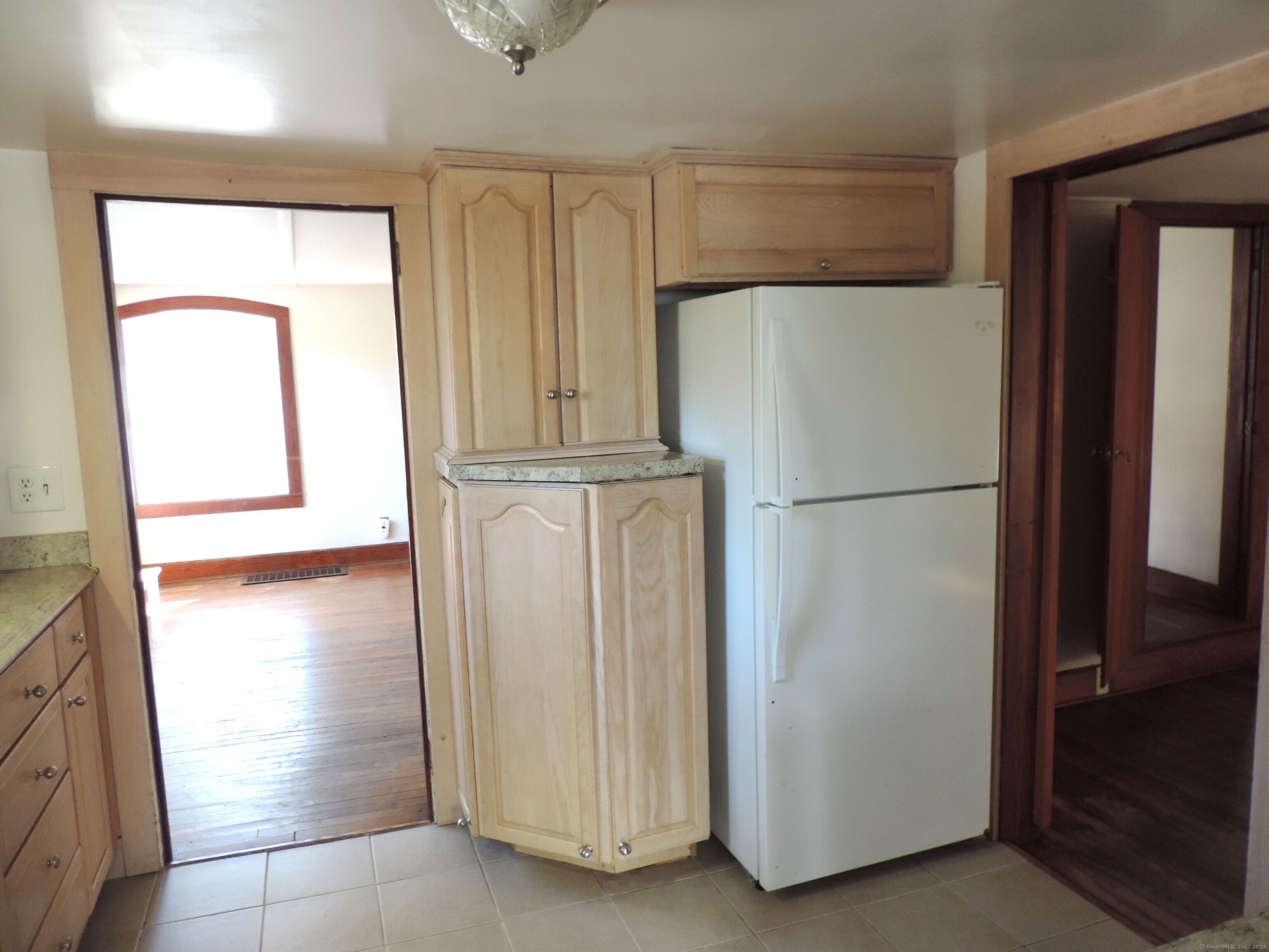 13 Reynolds Road Danbury, CT 06811 - Photo 10 of 23