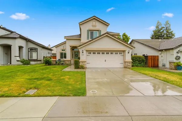 $699,950 | 1754 Komenich Drive, Manteca, CA 95336