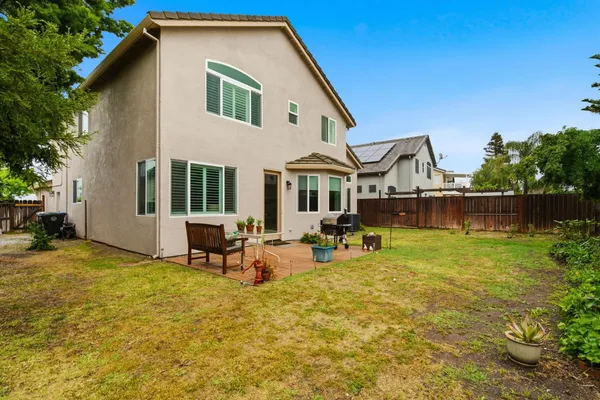 $699,950 | 1754 Komenich Drive, Manteca, CA 95336