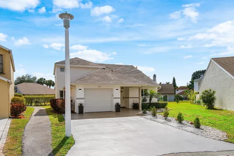 $519,000 | 101 Azalea Circle, Boynton Beach, FL 33436