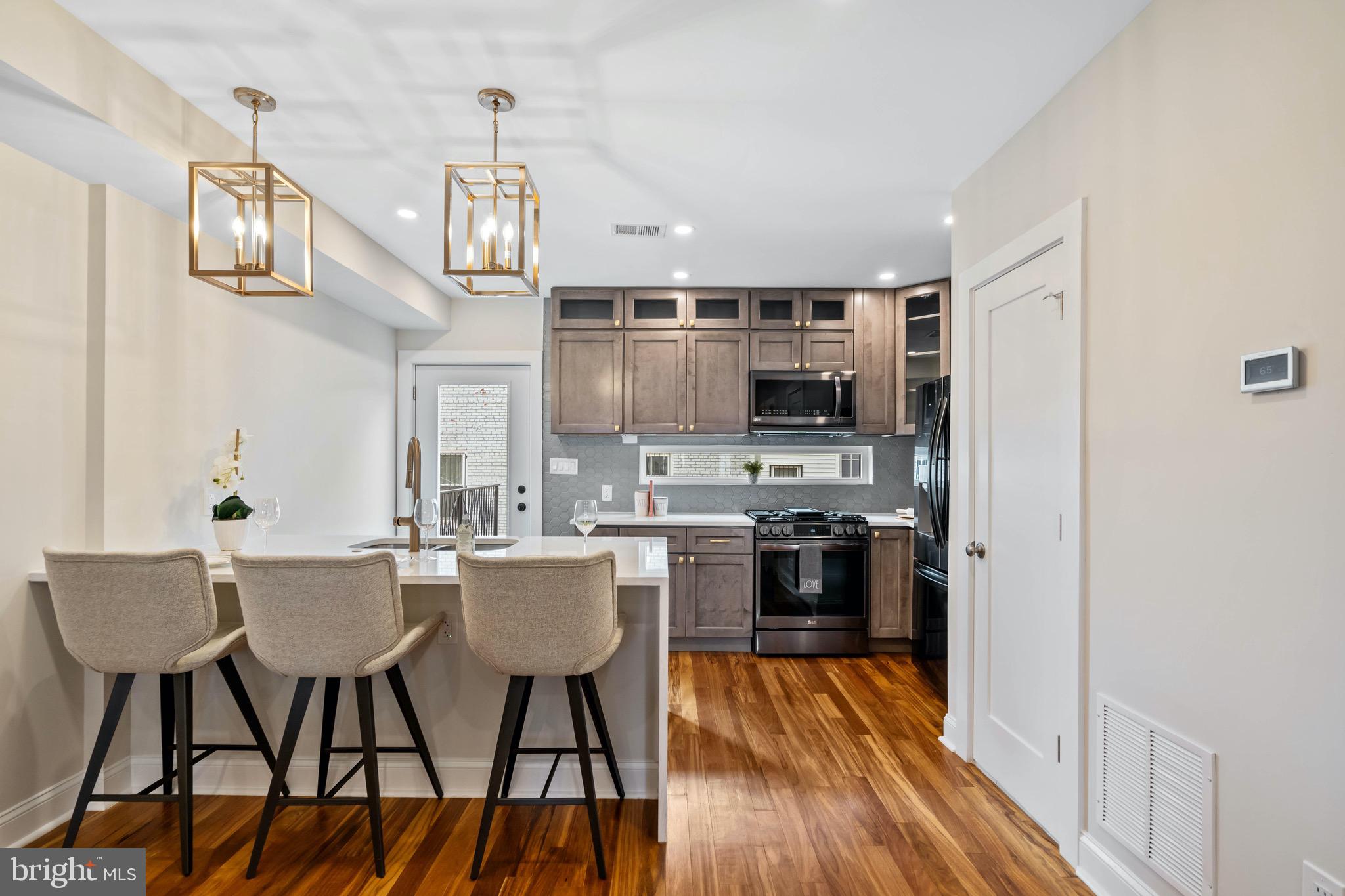 331 W Street Northeast Washington, DC 20002 - Photo 10 of 46