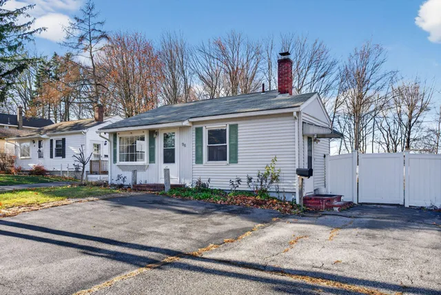 $379,900 | 96 Holm Avenue, Portland, ME 04102