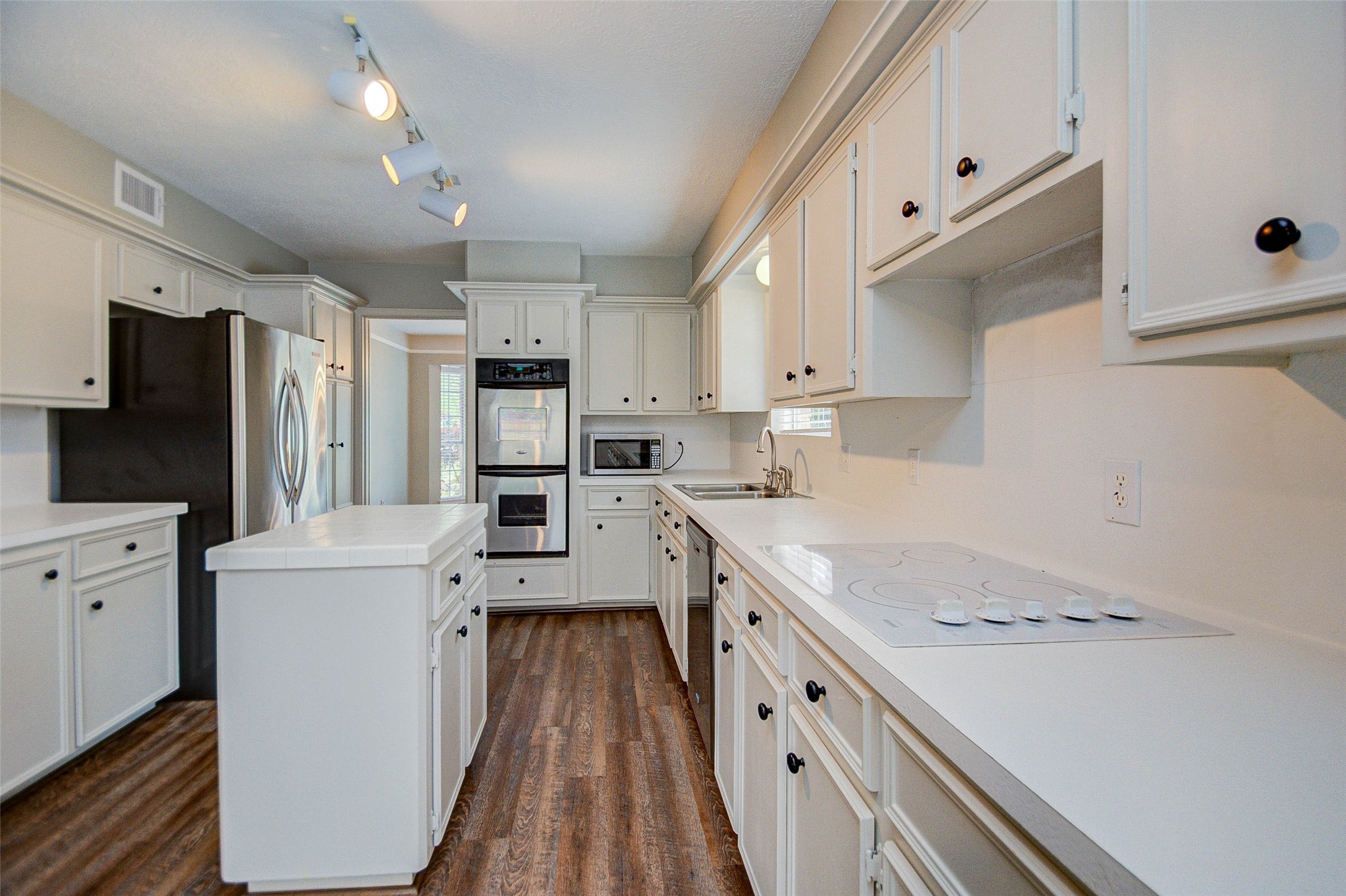 6206 Rippling Hollow Drive Spring, TX 77379 - Photo 12 of 27