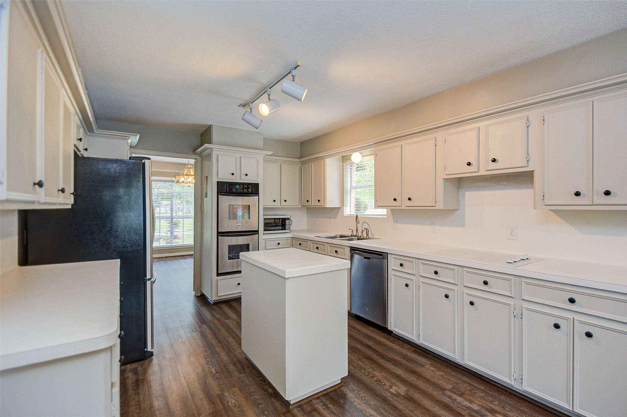 6206 Rippling Hollow Drive Spring, TX 77379 - Photo 13 of 27