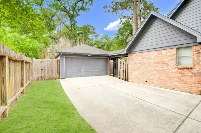 $2,500 | 6206 Rippling Hollow Drive, Spring, TX 77379