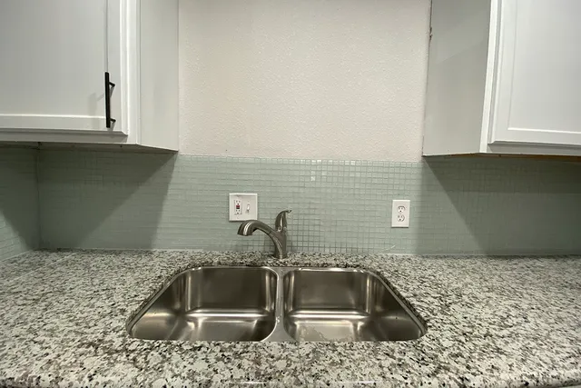 $1,200 | 4601 Keystone Street, Houston, TX 77021