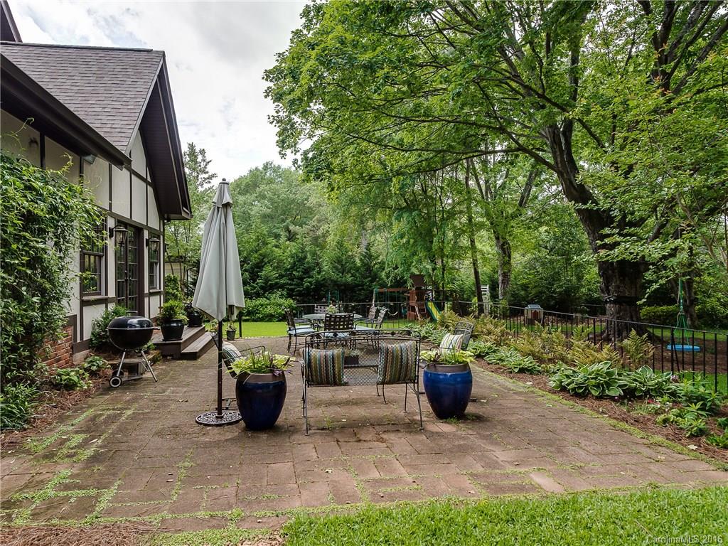 1418 Audubon Road Charlotte, NC 28211 - Photo 23 of 24 a view of an outdoor sitting area with chairs and garden