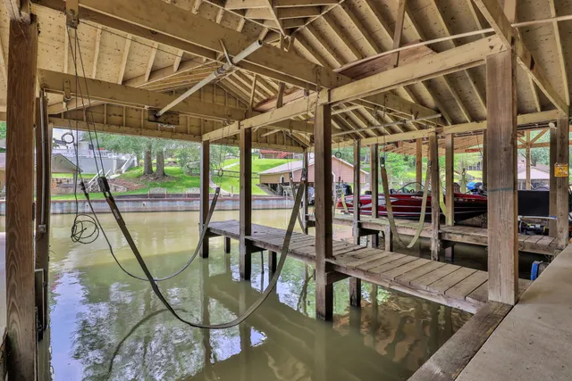 $549,000 | 210 Harbor Run Drive, Coldspring, TX 77331