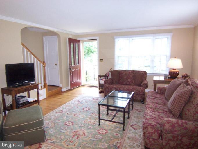 234 Stanmore Road Baltimore, MD 21212 - Photo 3 of 21 Living Room #2