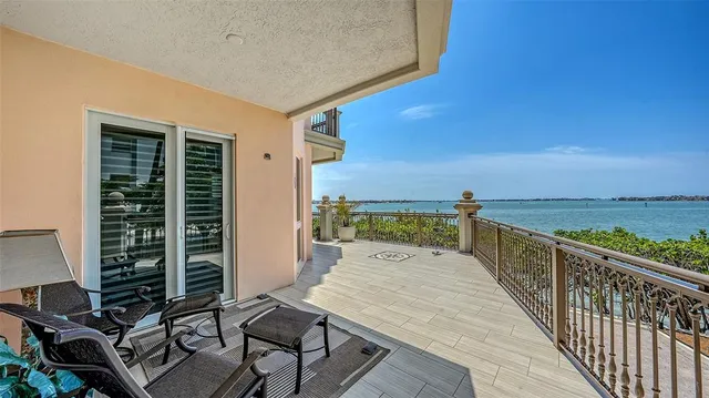 $3,100,000 | 420 Golden Gate Point, Unit 200A, Sarasota, FL 34236