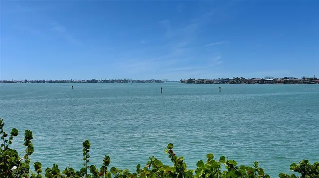 $3,100,000 | 420 Golden Gate Point, Unit 200A, Sarasota, FL 34236
