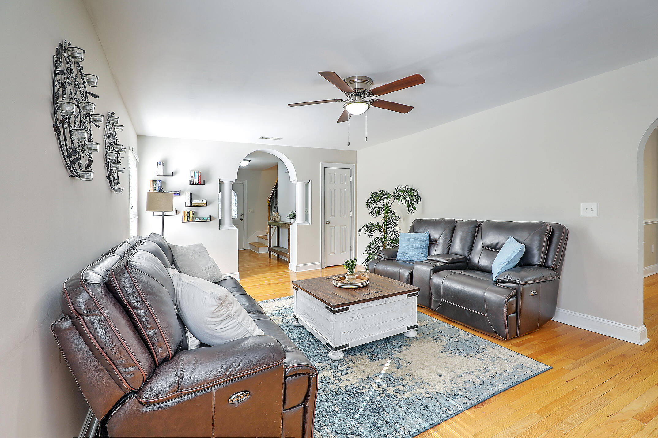 654 Fair Spring Drive Charleston, SC 29414 - Photo 9 of 31 Great Room