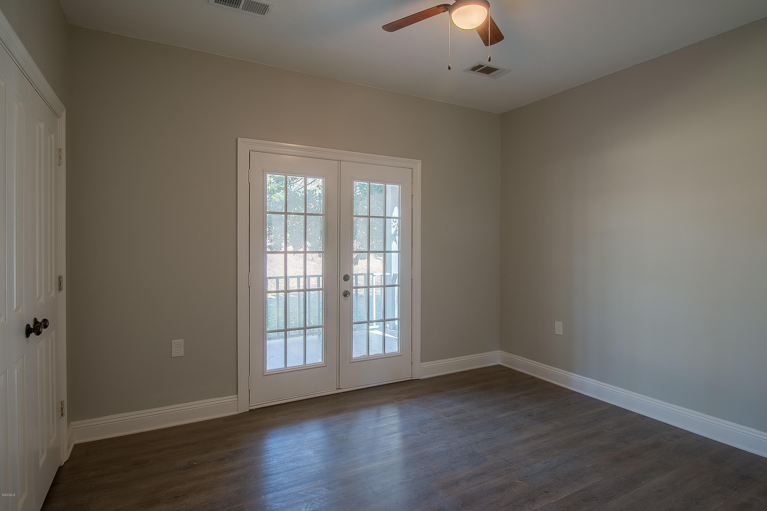 515 Magnolia Road, Unit H Lumberton, MS 39455 - Photo 17 of 39 Bedroom