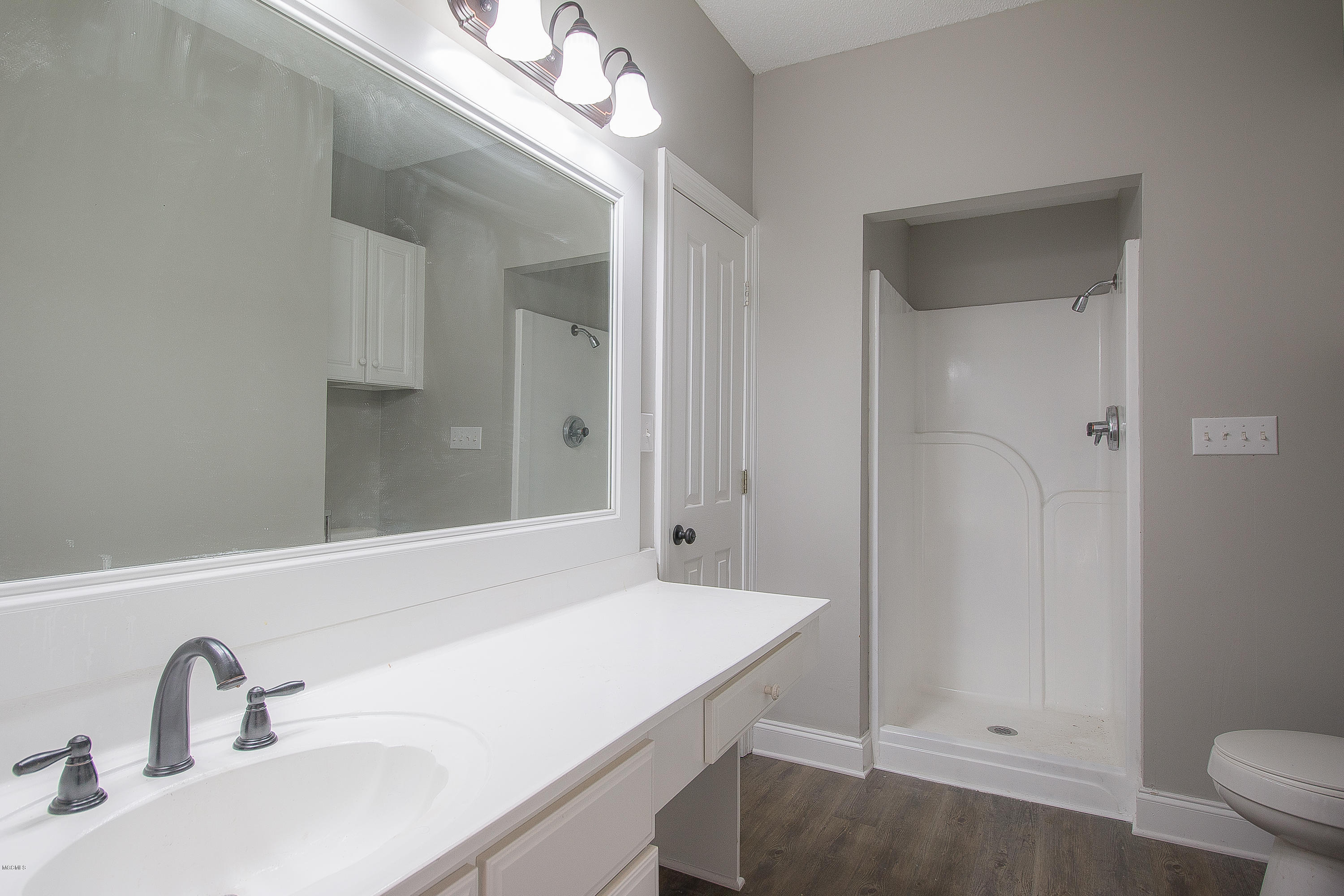 515 Magnolia Road, Unit H Lumberton, MS 39455 - Photo 18 of 39 Full Bath