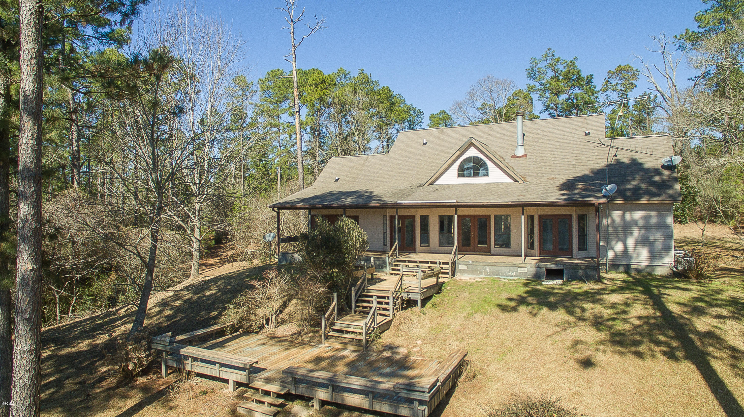 515 Magnolia Road, Unit H Lumberton, MS 39455 - Photo 2 of 39 Rear view