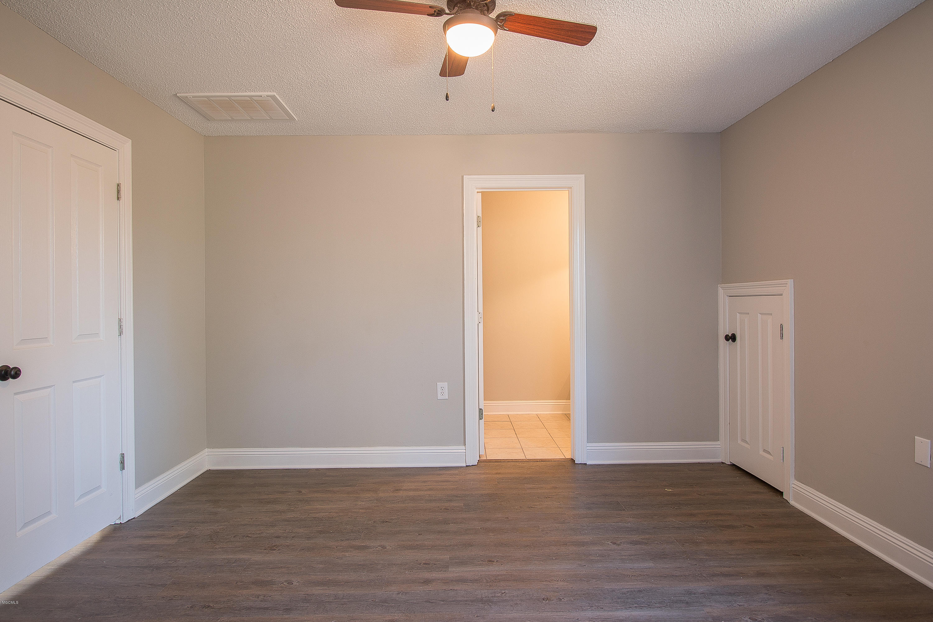 515 Magnolia Road, Unit H Lumberton, MS 39455 - Photo 21 of 39 Bedroom