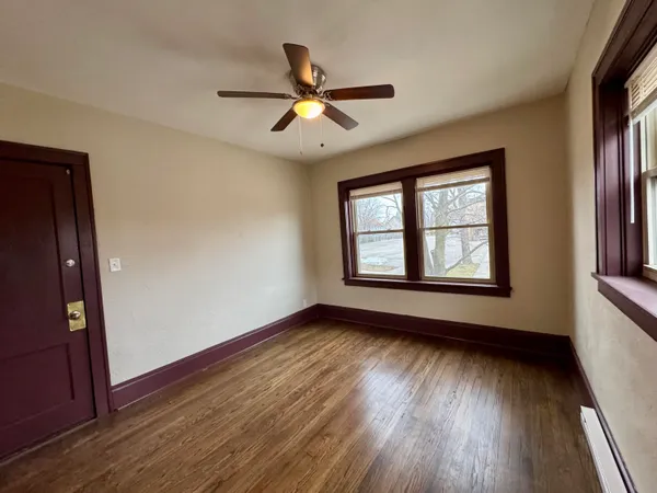 $775 | 1515 Taylor Avenue, Unit 4, Racine, WI 53403