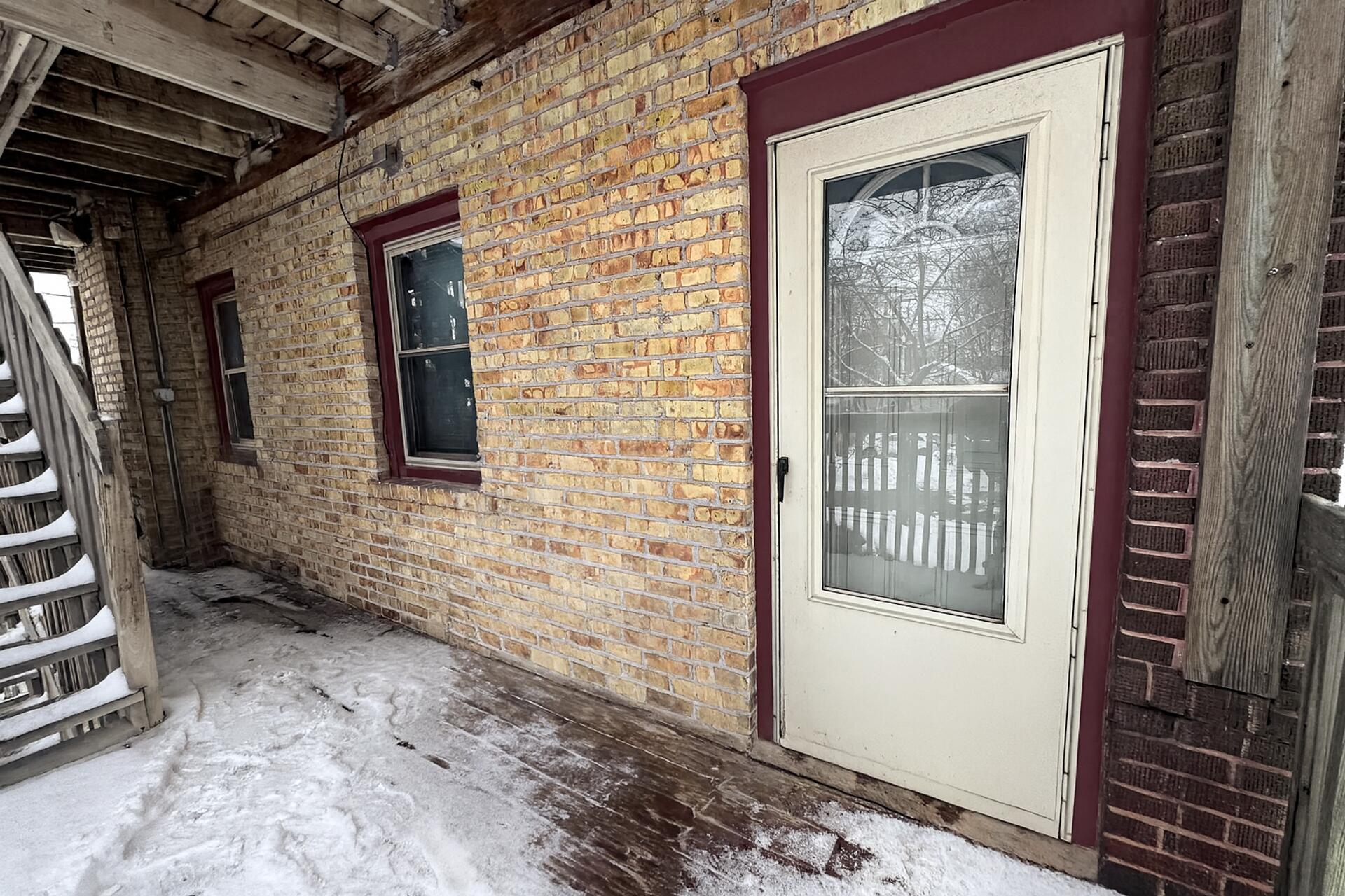 1515 Taylor Avenue, Unit 4 Racine, WI 53403 - Photo 10 of 18 Back Entry