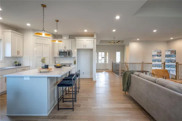 $779,900 | 15486 West 172nd Court, Olathe, KS 66062