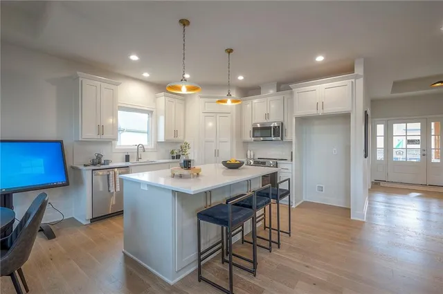 $784,900 | 15486 West 172nd Court, Olathe, KS 66062