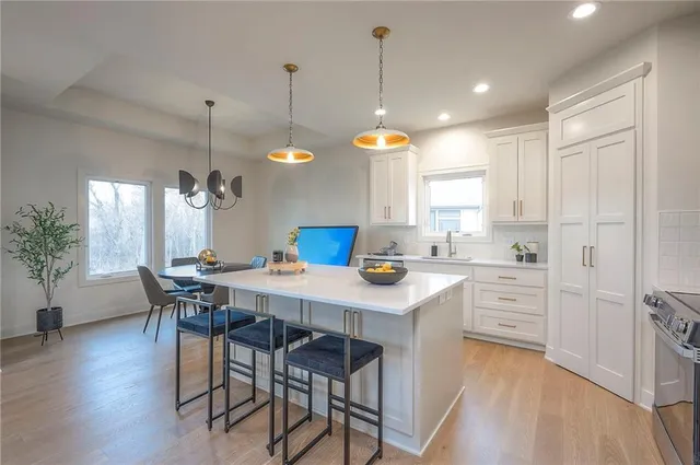 $784,900 | 15486 West 172nd Court, Olathe, KS 66062