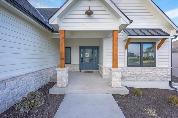 $779,900 | 15486 West 172nd Court, Olathe, KS 66062