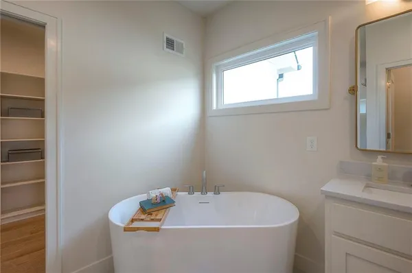 $779,900 | 15486 West 172nd Court, Olathe, KS 66062