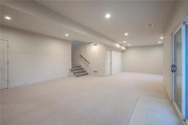 $779,900 | 15486 West 172nd Court, Olathe, KS 66062