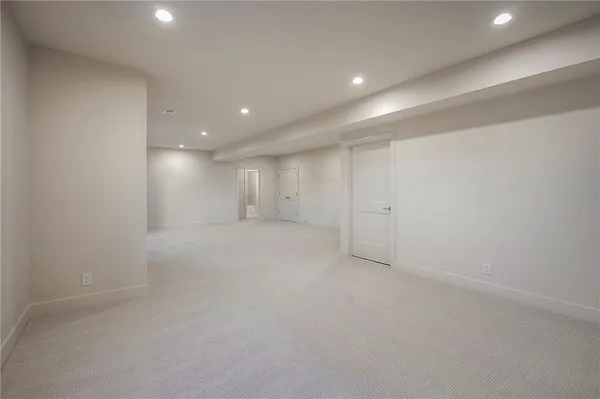 $779,900 | 15486 West 172nd Court, Olathe, KS 66062