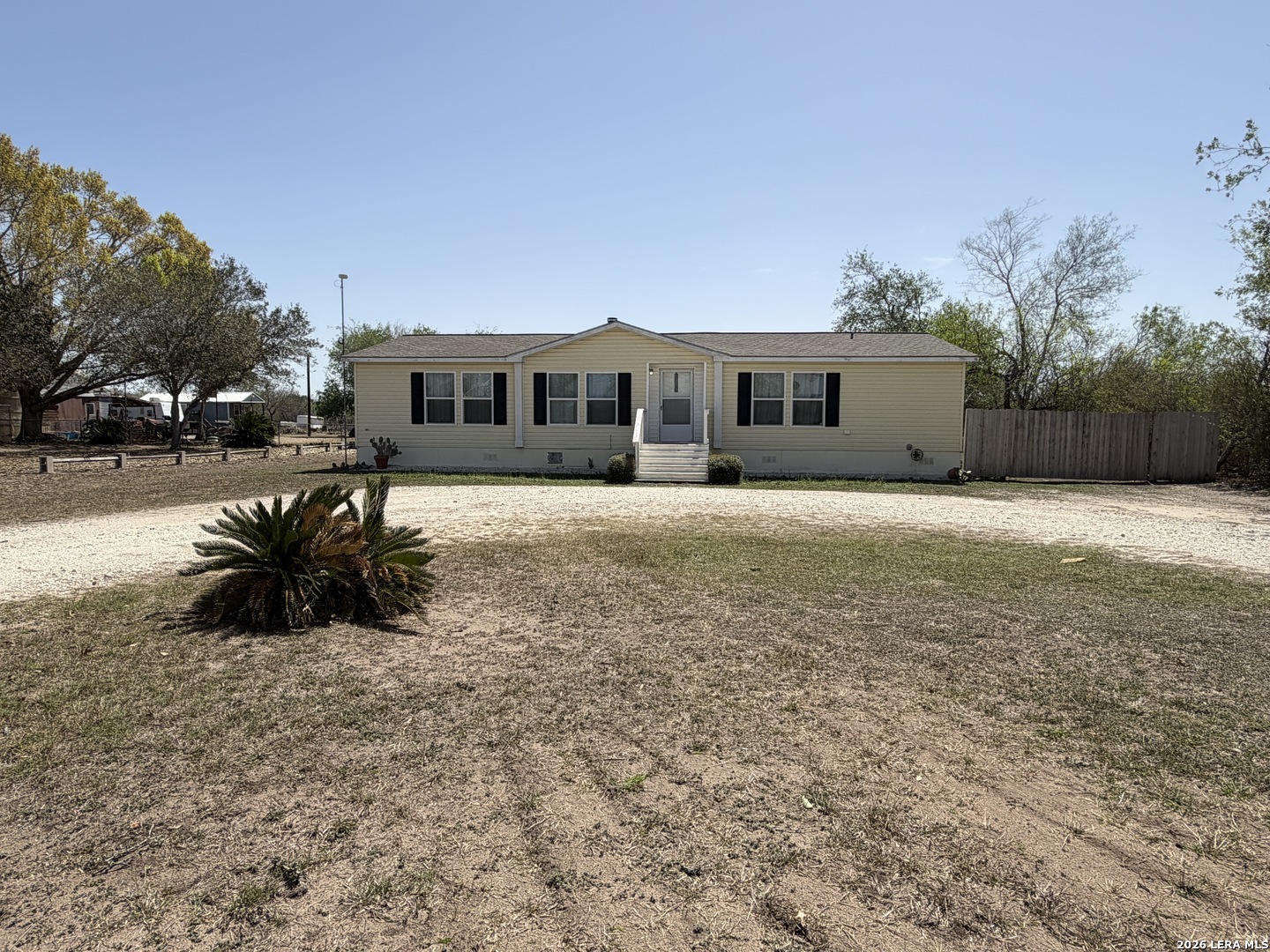 2462 Chase Road Beeville, TX 78102 - Photo 31 of 33