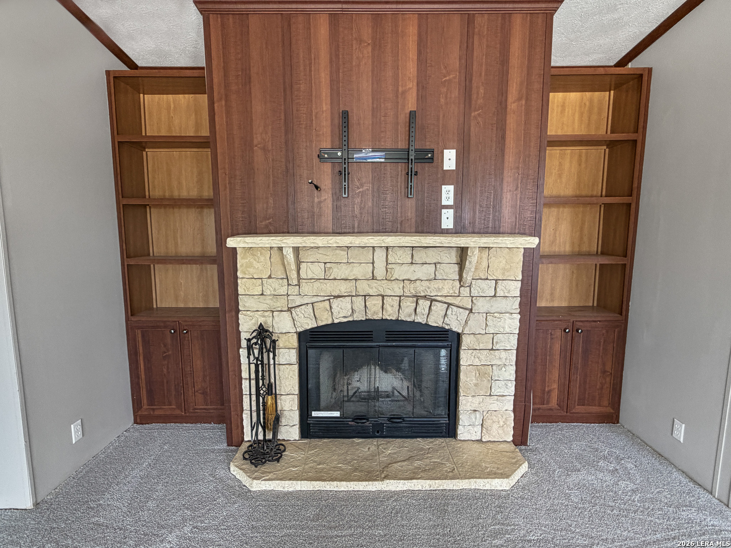 2462 Chase Road Beeville, TX 78102 - Photo 4 of 33