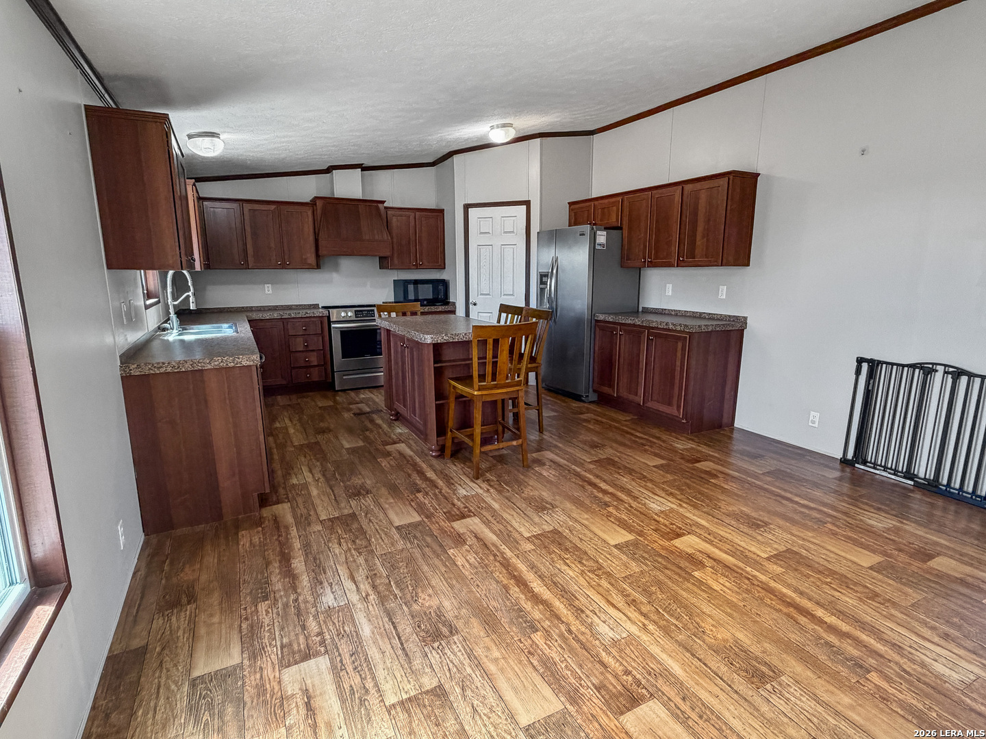 2462 Chase Road Beeville, TX 78102 - Photo 5 of 33