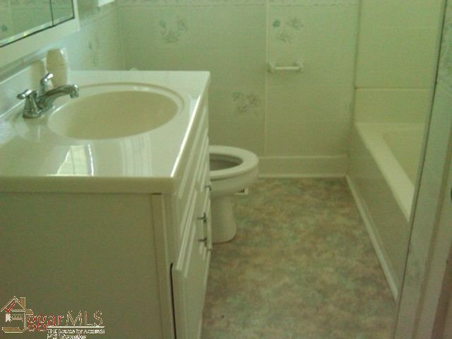 127 Old Grove Road Greenville, SC 29605 - Photo 5 of 11 Gallery Image 5