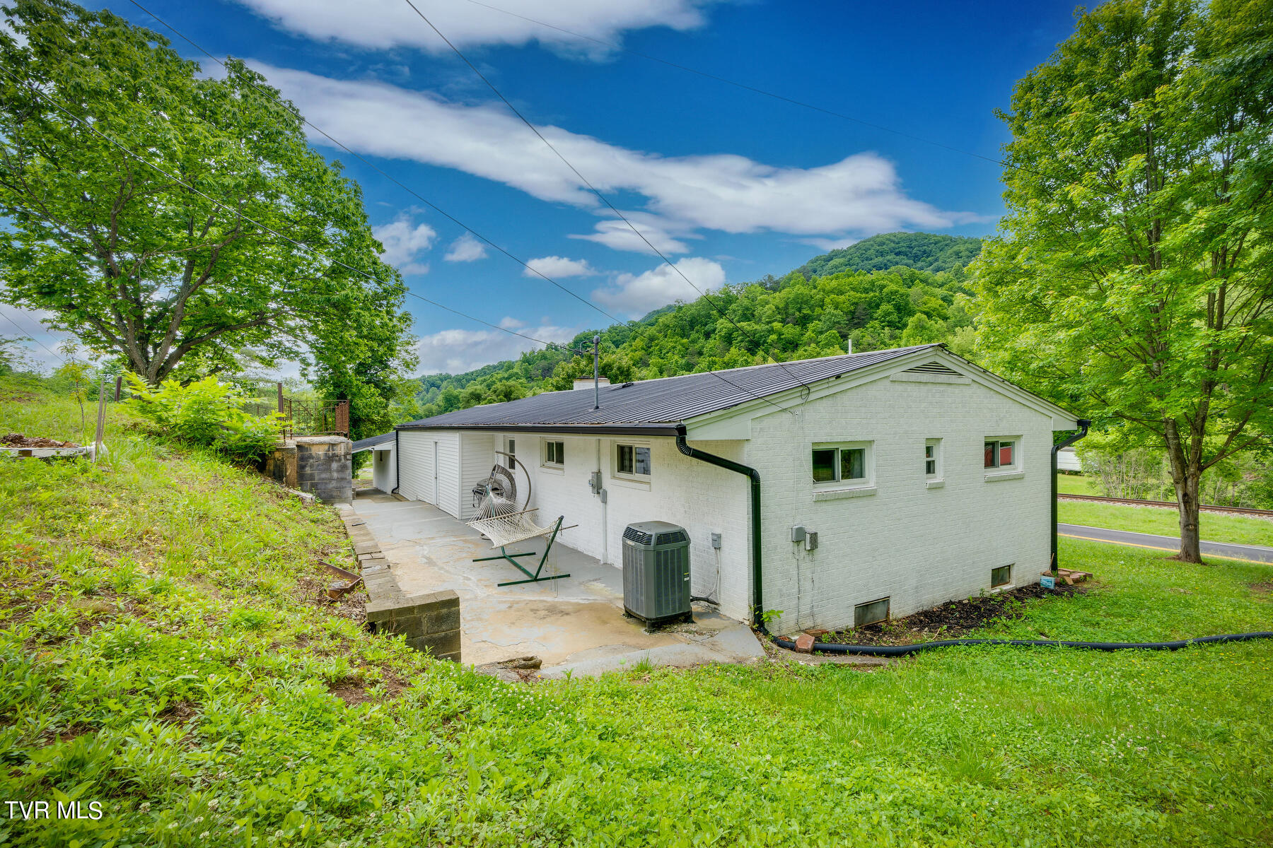404 Daniel Boone Road Gate City, VA 24251 - Photo 35 of 35 035