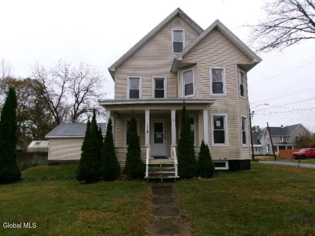 $177,500 | 1 2nd Avenue, Mayfield, NY 12117