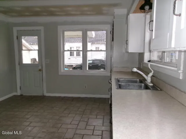 $177,500 | 1 2nd Avenue, Mayfield, NY 12117