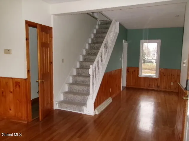 $177,500 | 1 2nd Avenue, Mayfield, NY 12117