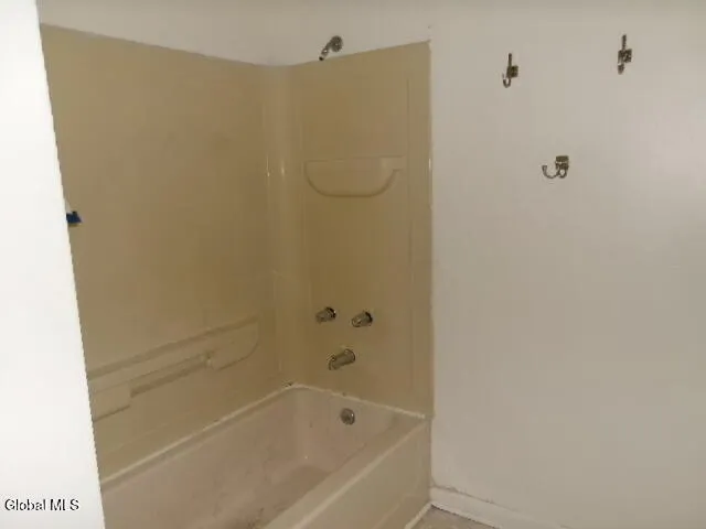 $177,500 | 1 2nd Avenue, Mayfield, NY 12117