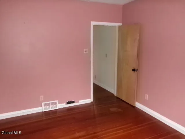 $177,500 | 1 2nd Avenue, Mayfield, NY 12117