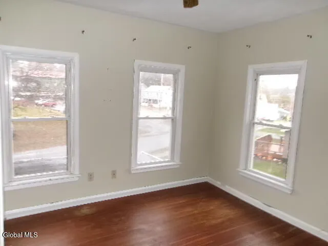 $177,500 | 1 2nd Avenue, Mayfield, NY 12117