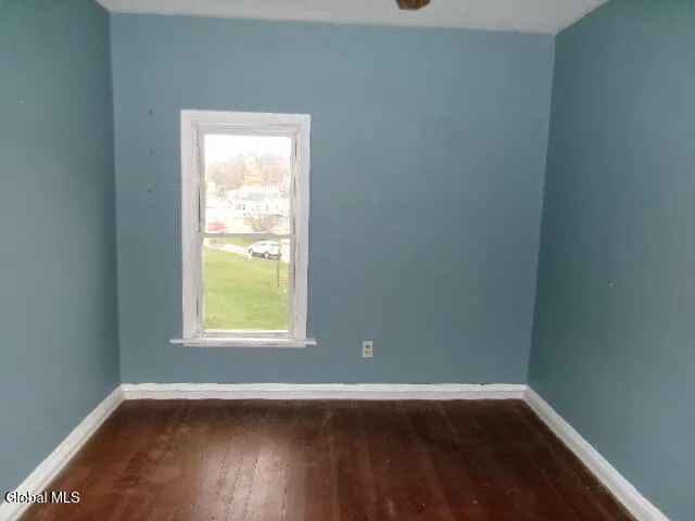 $177,500 | 1 2nd Avenue, Mayfield, NY 12117