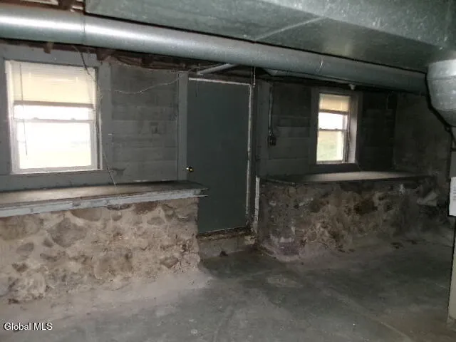 $177,500 | 1 2nd Avenue, Mayfield, NY 12117