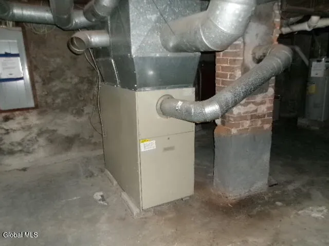 $177,500 | 1 2nd Avenue, Mayfield, NY 12117