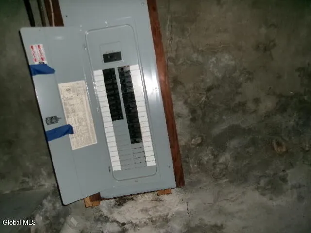 $177,500 | 1 2nd Avenue, Mayfield, NY 12117