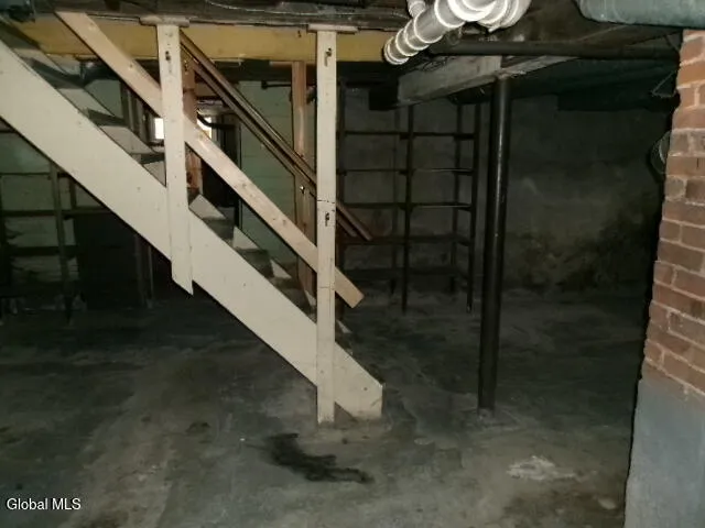 $177,500 | 1 2nd Avenue, Mayfield, NY 12117