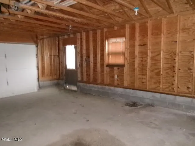 $177,500 | 1 2nd Avenue, Mayfield, NY 12117